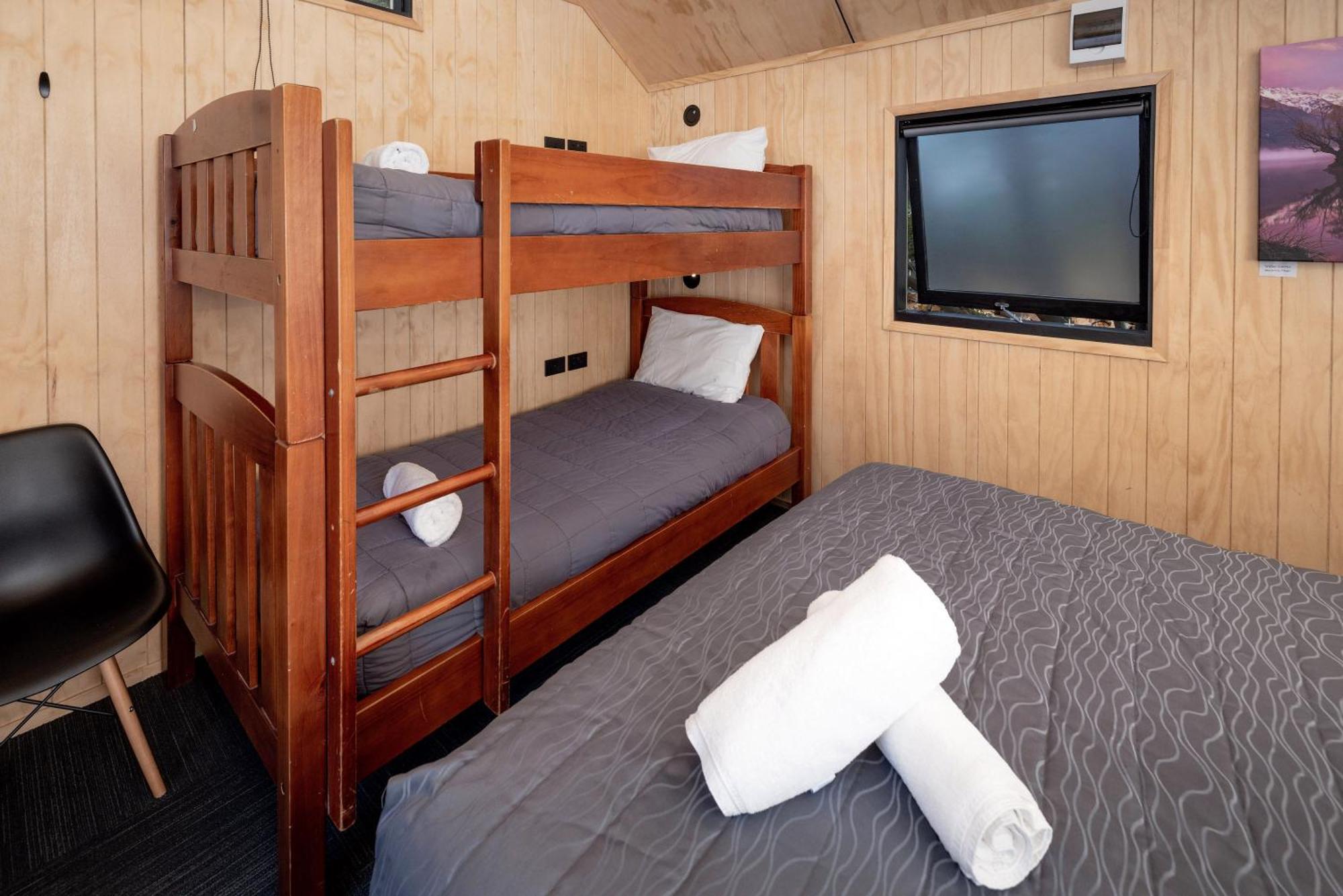 Queenstown Top 10 Holiday Park Екстериор снимка