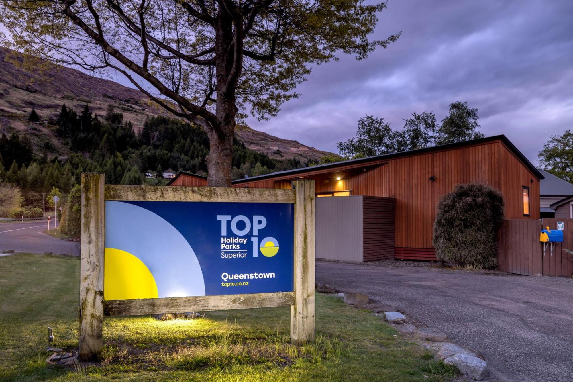 Queenstown Top 10 Holiday Park Екстериор снимка