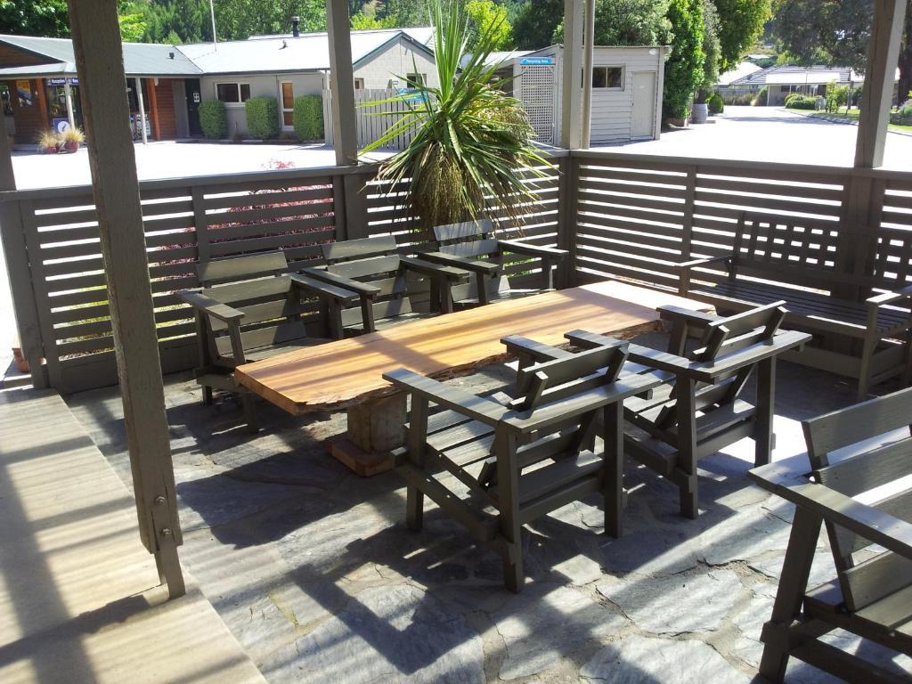Queenstown Top 10 Holiday Park Екстериор снимка