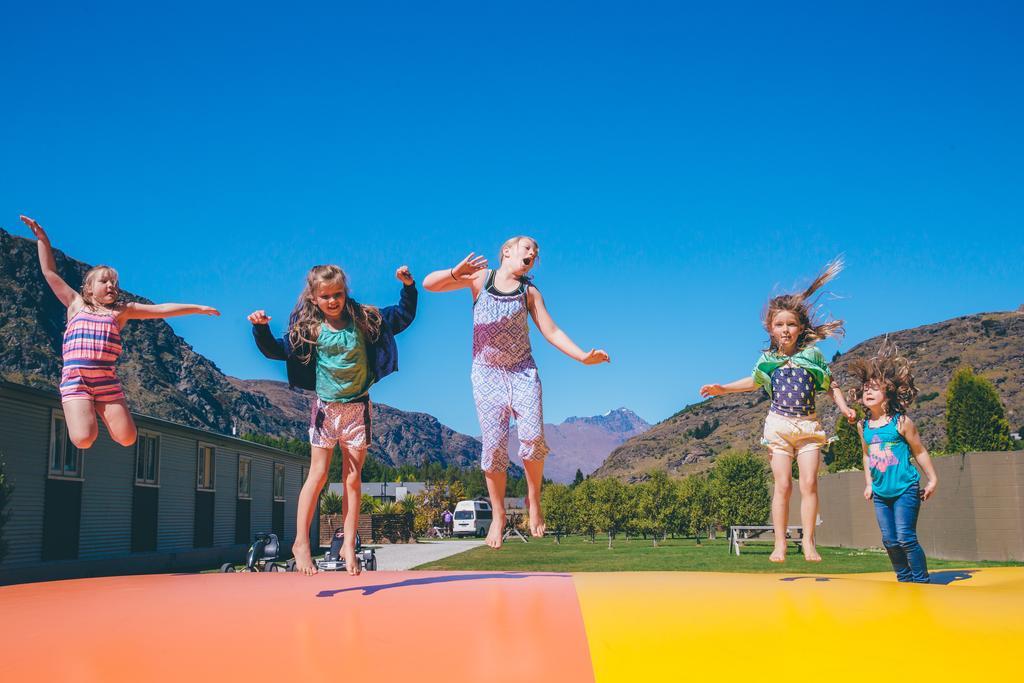 Queenstown Top 10 Holiday Park Екстериор снимка
