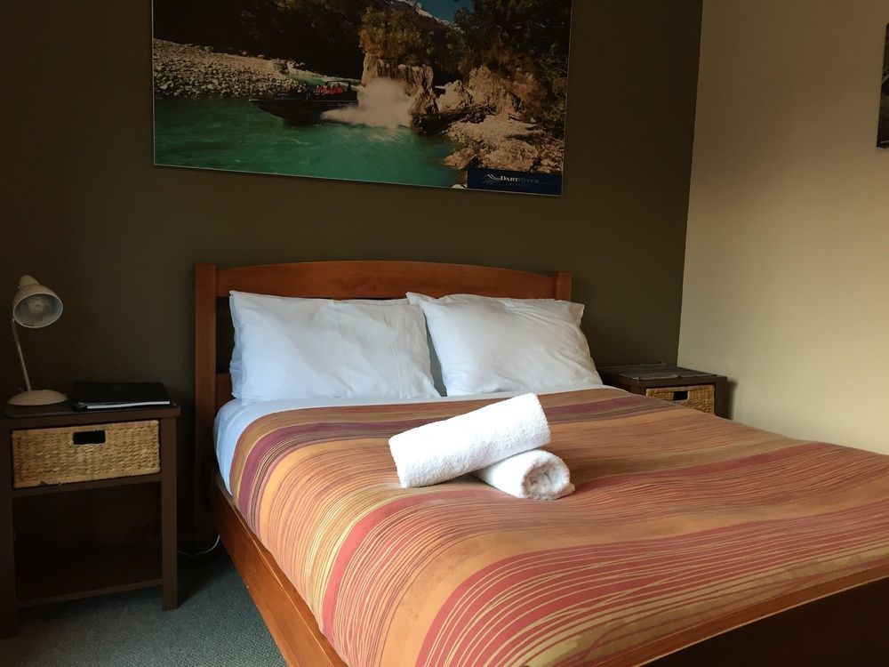 Queenstown Top 10 Holiday Park Екстериор снимка
