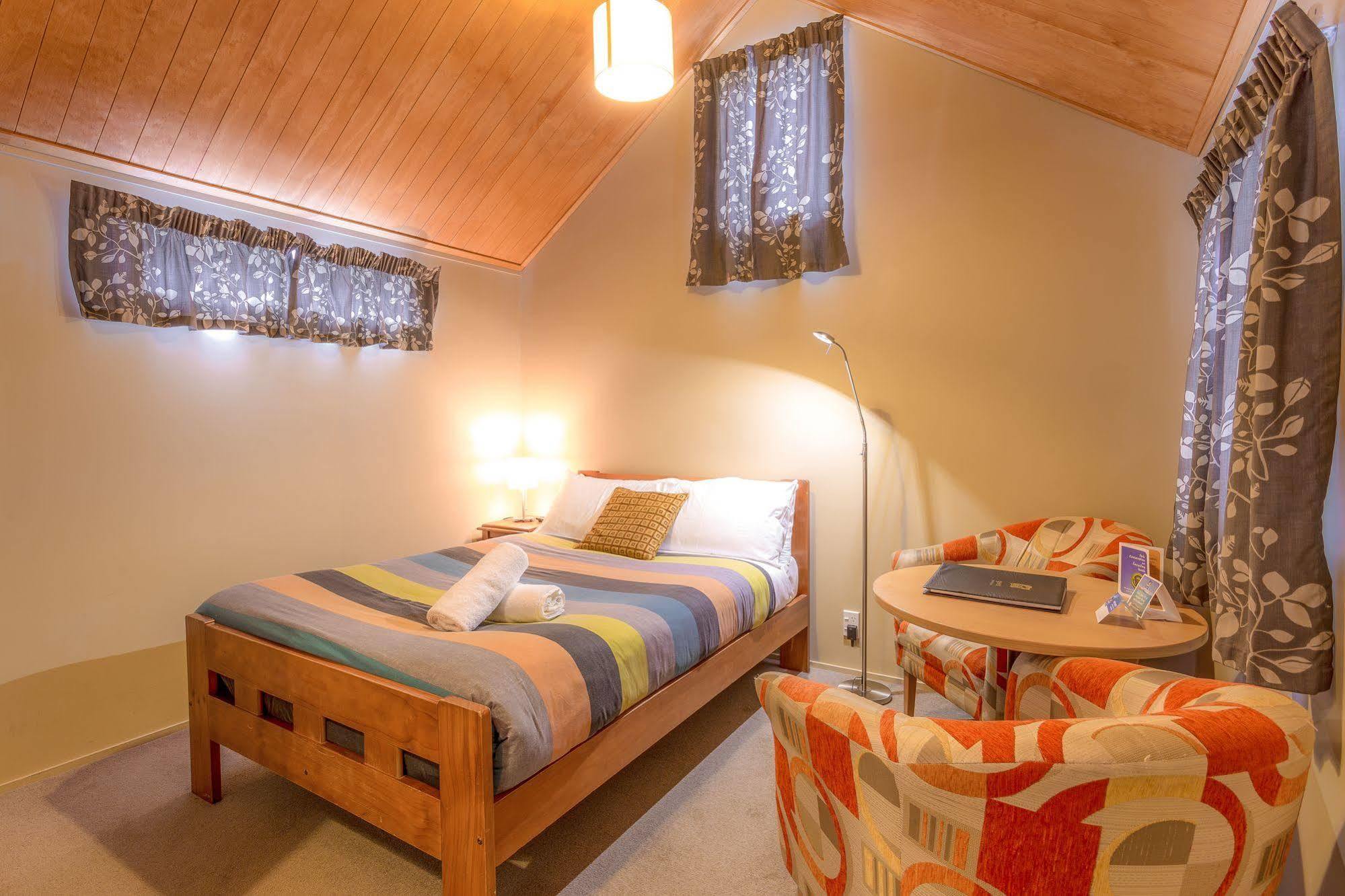 Queenstown Top 10 Holiday Park Екстериор снимка