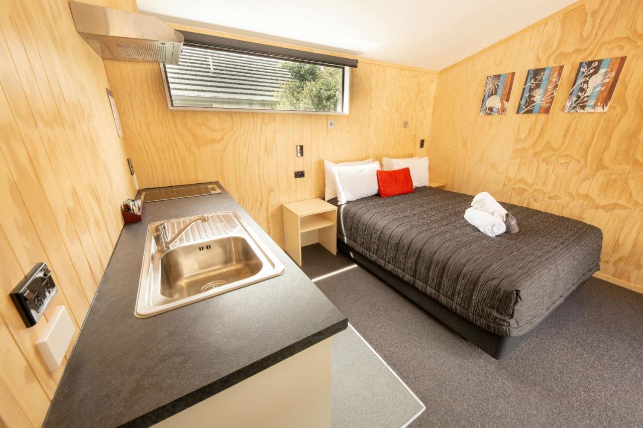 Queenstown Top 10 Holiday Park Екстериор снимка